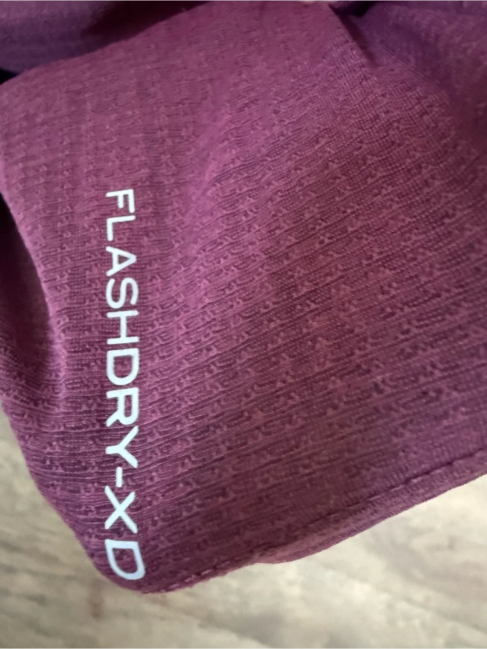 The North Face Men’s FlashDry-XD Long Sleeve Quarter Zip Up Pullover. Size XL